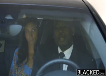 সুদৃশ্য রেধায়ার আলমা ব্লু বিকিনিতে বিশাল সেক্স টয় নিয়ে খেলা