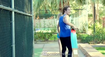פורנו של Russkoe سكس الموقع الازرق שיא עושה לו ביד Stop